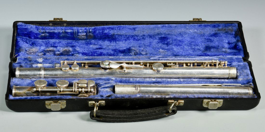 Selmer Company Sterling Flute w/ Case (1 of 7)
