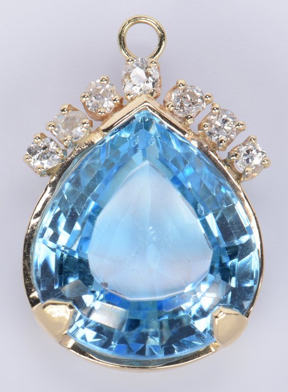 14K Blue Topaz Pendant (1 of 4)