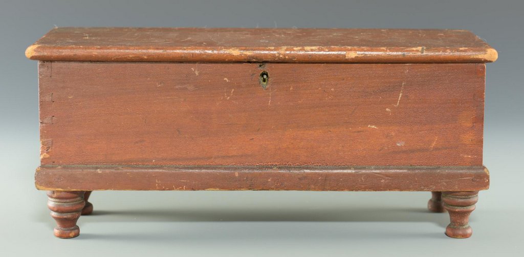 Miniature Mid-Atlantic Blanket Chest (1 of 7)