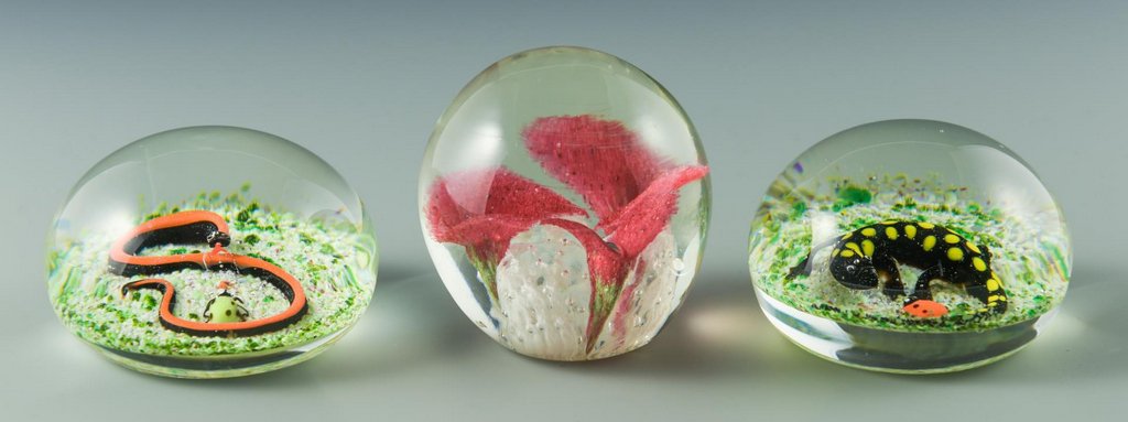3 Gentile Family Paperweights (1 of 10)