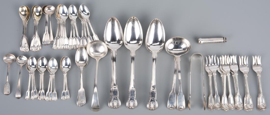 Sterling Shell Flatware inc. Aberdeen: Group of 54 pieces British sterling silver flatware, mostly Shell and Thread pattern. Includes 6 Scottish Provincial silver egg spoons in the Shell and Thread pattern, marks for George Booth, Aberdeen