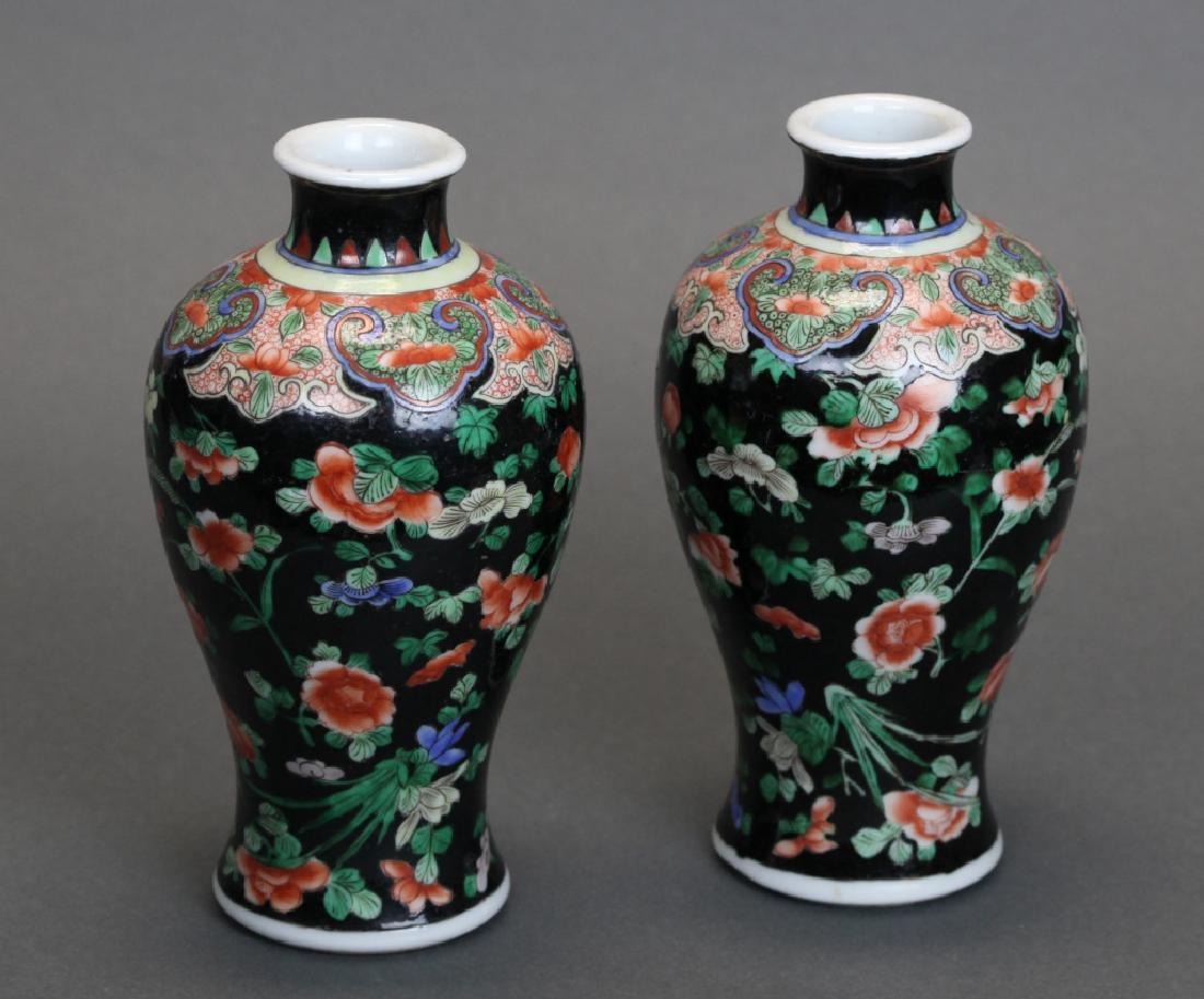 pair of Chinese famille noir meiping vases, Qing (1 of 5)