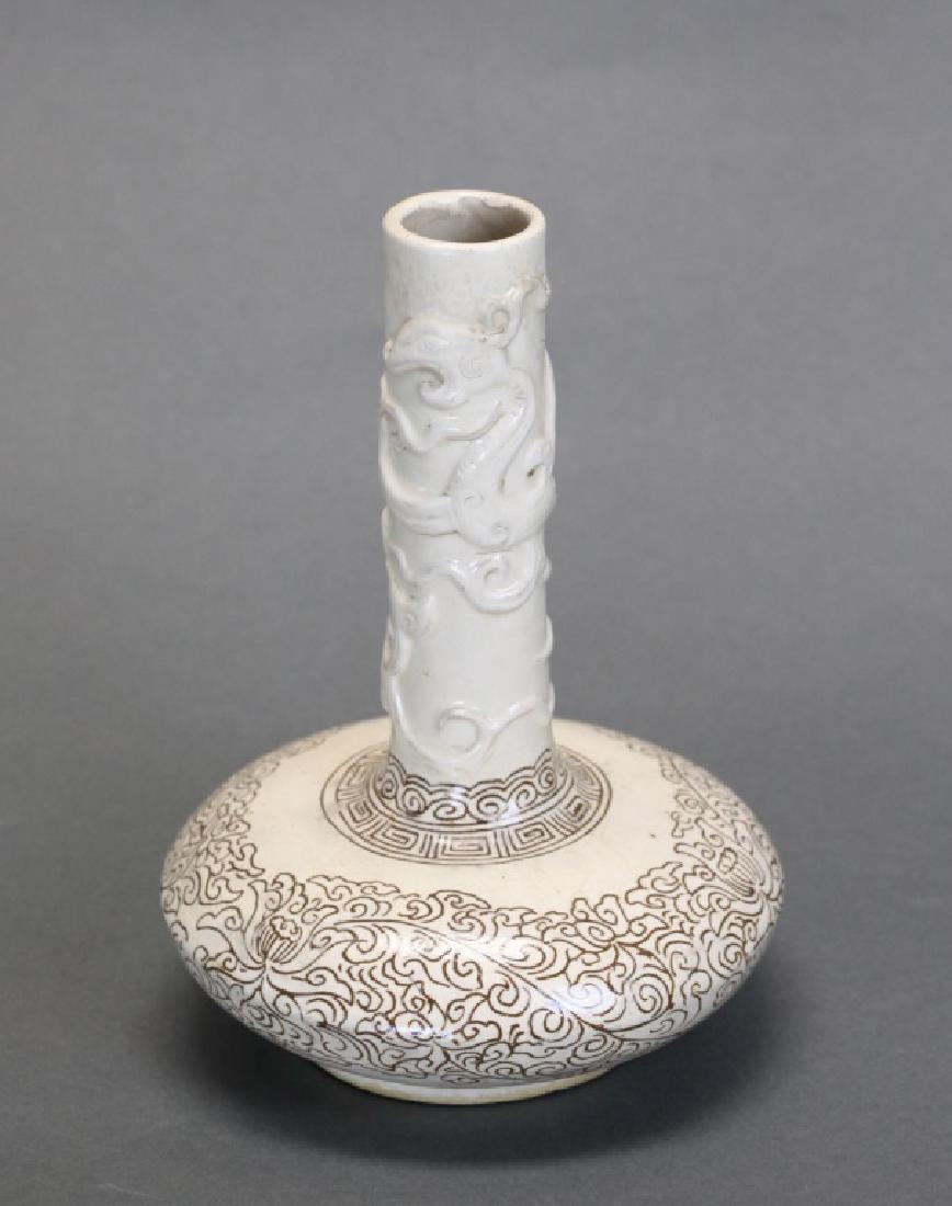 Chinese cizhou ware vase, Yuan dynasty (1 of 4)