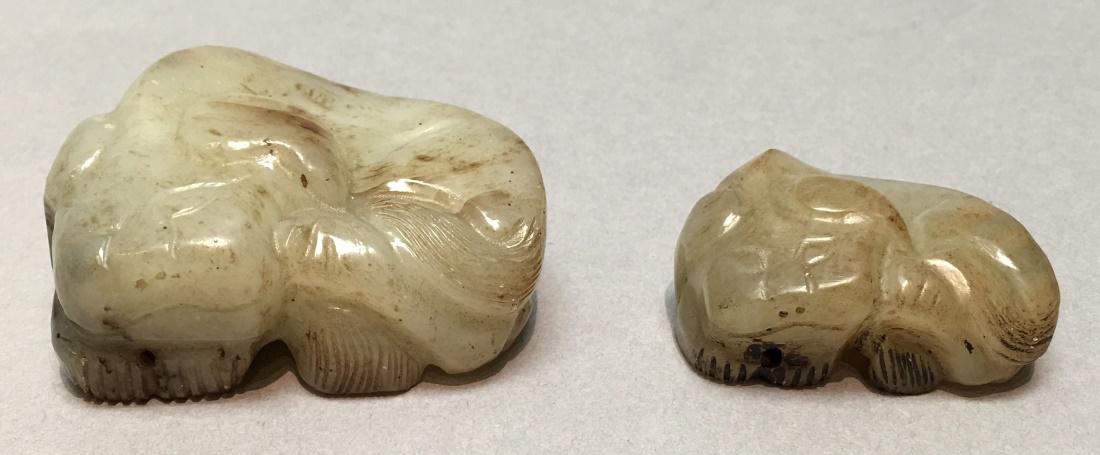 2 Chinese nephrite jade animal carvings, Qing dynasty (1 of 7)