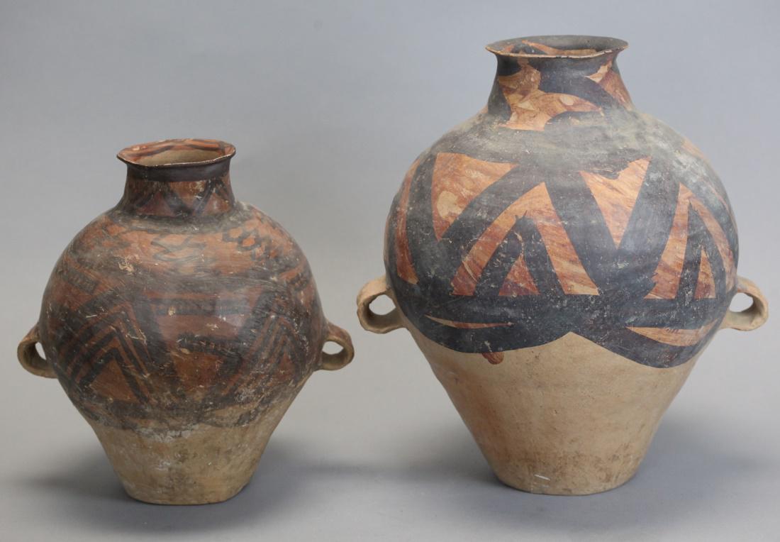 2 Chinese neolithic pottery jars (1 of 5)