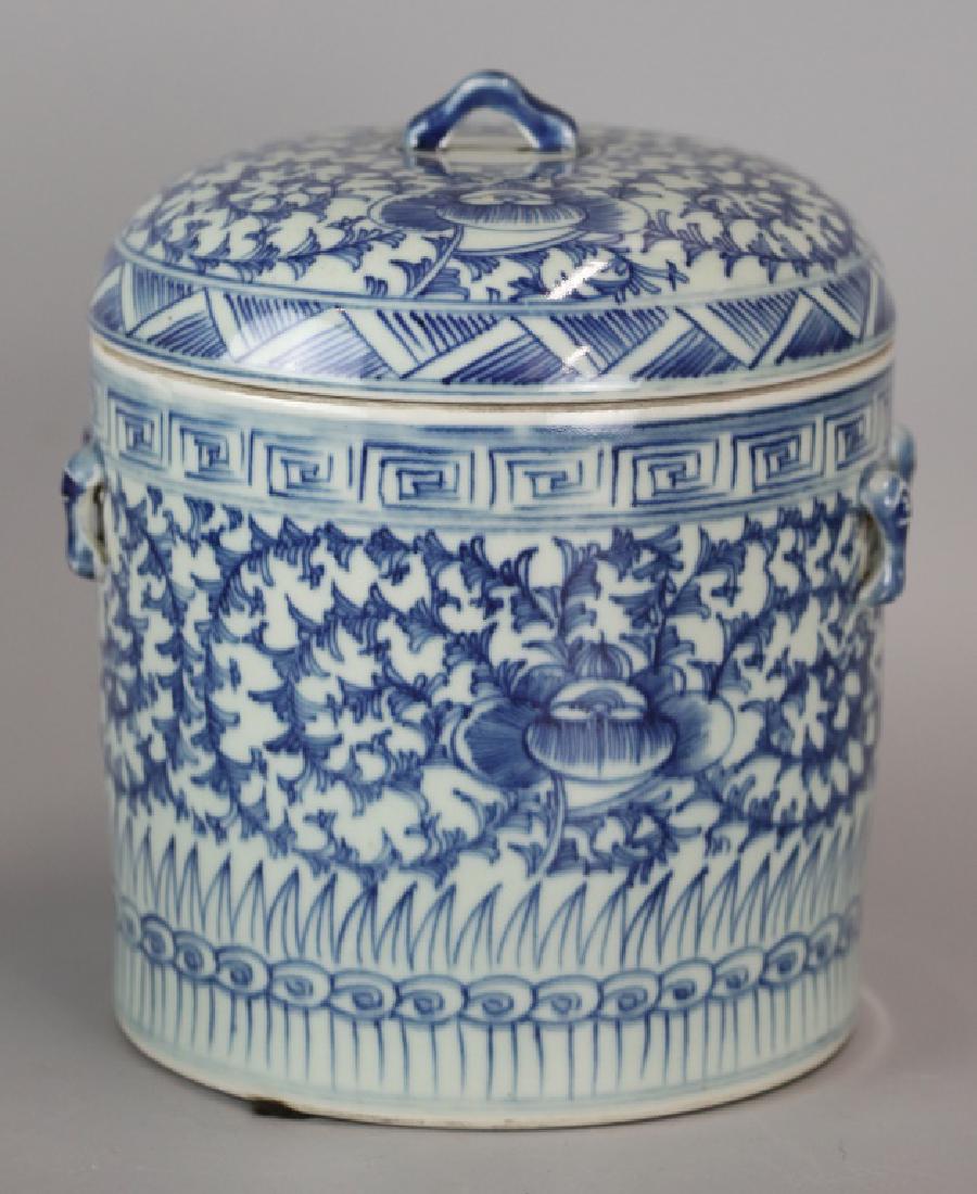 Chinese blue & white porcelain cover jar (1 of 4)