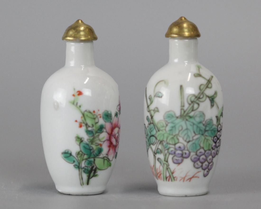 2 Chinese snuff bottles, possibly Republican period (1 of 4)