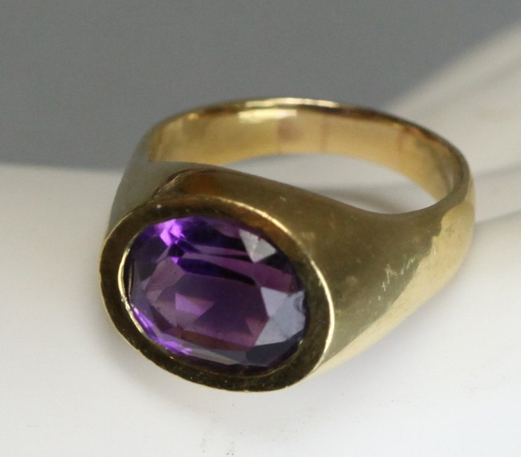 18K gold ring w/ amethyst (1 of 4)