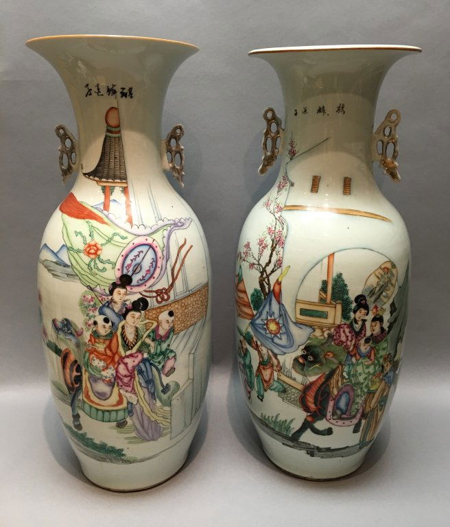 pair of Chinese porcelain vases, Republican period (1 of 6)