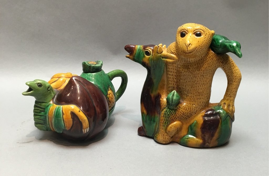 two Chinese sancai teapots, late Qing dynasty (1 of 3)