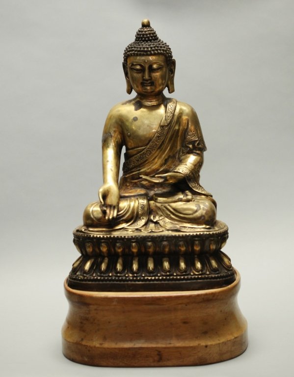 large Chinese bronze buddha (1 of 6)