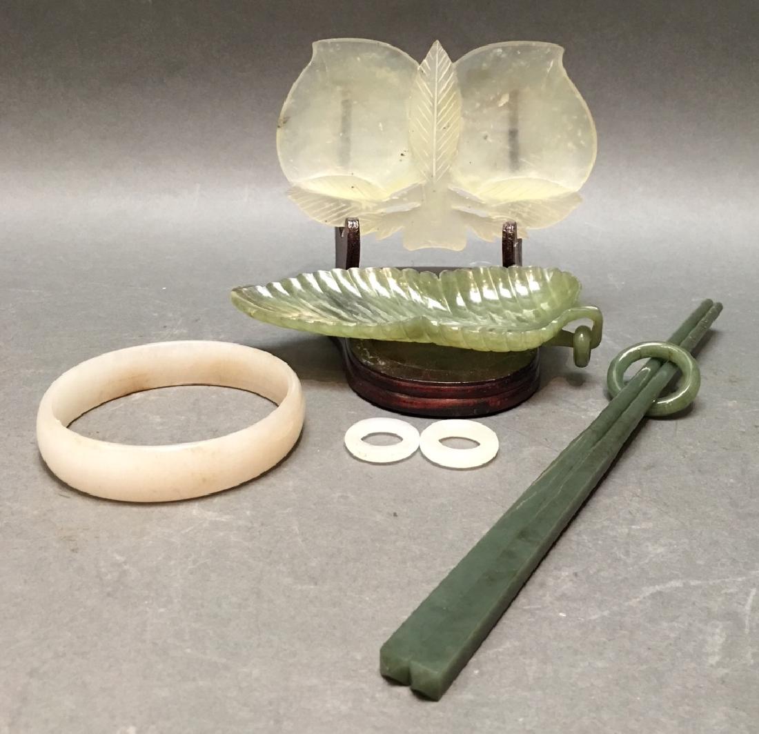 group of 7 Chinese stone/jade items (1 of 4)