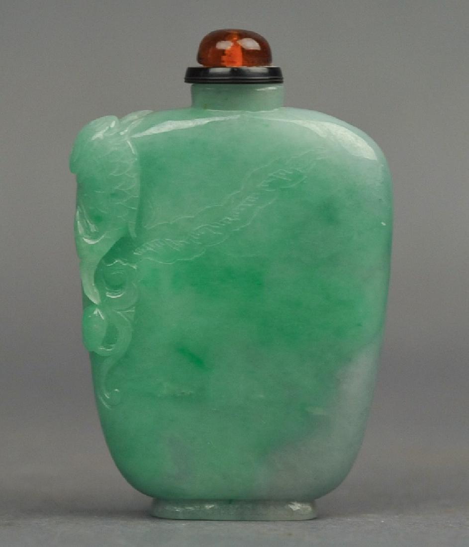 Chinese apple green jadeite snuff bottle (1 of 5)