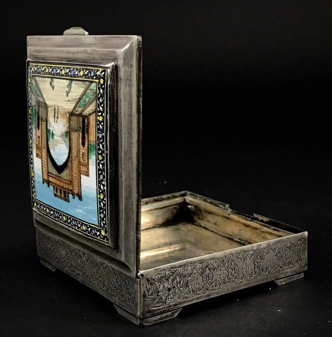 A MID CENTURY PERSIAN SILVER ENAMEL TRINKET BOX (1 of 2)