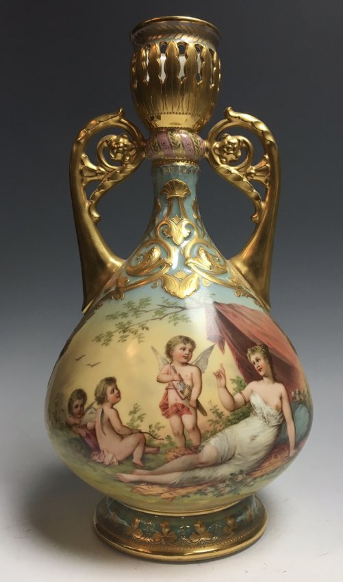 19TH CENTURY ROYAL VIENNA VASE (1 of 4)