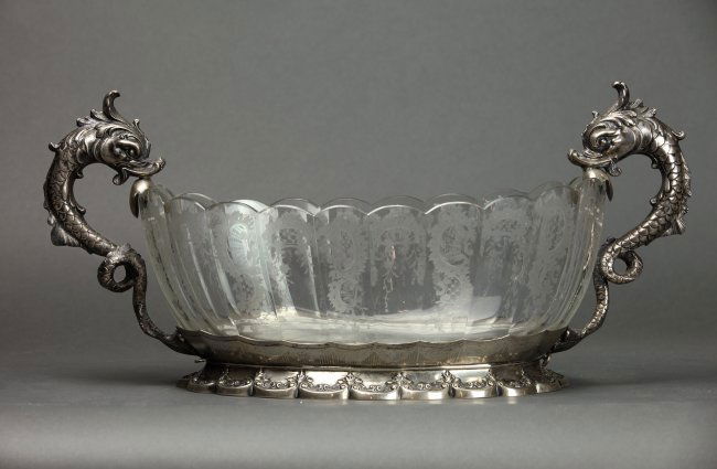 A LARGE CONTINENTAL SILVER AND ETCHED GLASS CENTERPIECE (1 of 2)