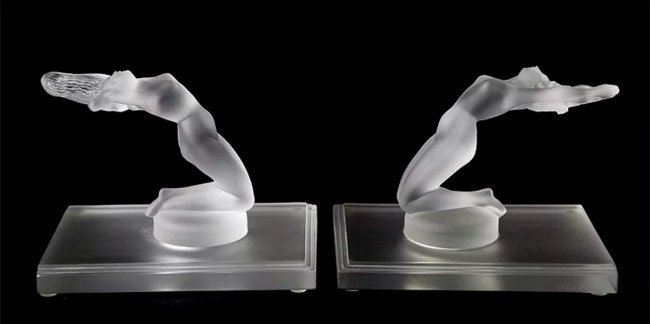 A PAIR OF LALIQUE BOOKENDS (1 of 1)