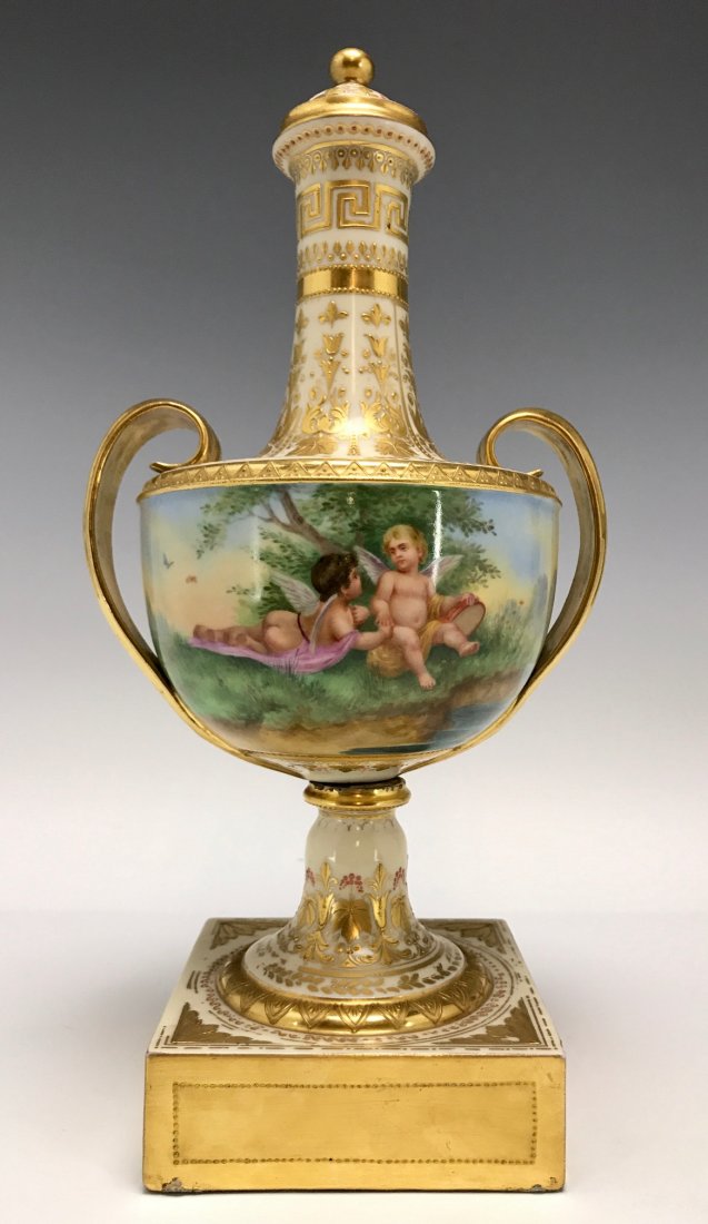 19TH C. ROYAL VIENNA VASE AND COVER (1 of 7)
