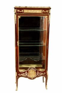 MAGNIFICENT F. LINKE ORMOLU MOUNTED MAHAGONY VITRINE: Circa 1900. Excellent antique condition, with original marble top. Not signed , but indexed in Linke book. Estimate $15.000-20.000