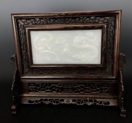 CHINESE WHITE JADE AND CARVED WOOD TABLE SCREEN (1 of 2)