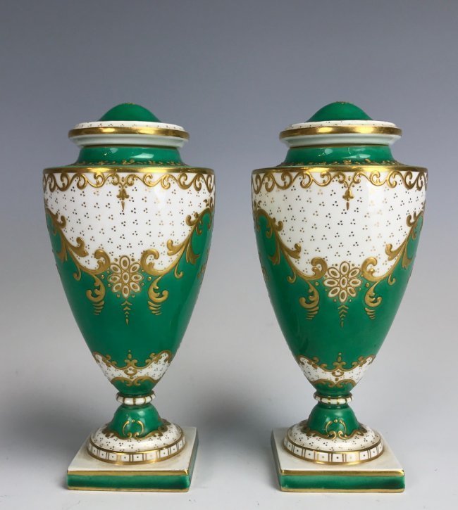 A PAIR OF 19TH C. COPELAND PORCELAIN VASES & COVER (1 of 3)