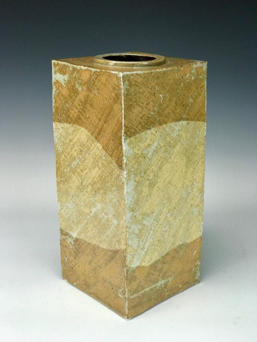 SQUARE BODY VASE BY ROE KYUNG-JO: Roe Kyung-Jostoneware, the square body vase . 14" High. With original box. Excellent condition. Estimate $3.000-4.000