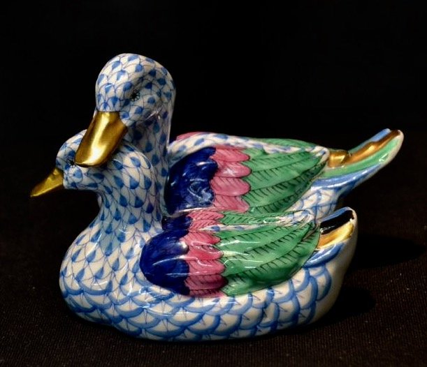 HEREND PORCELAIN GROUP OF DUCKS (1 of 3)