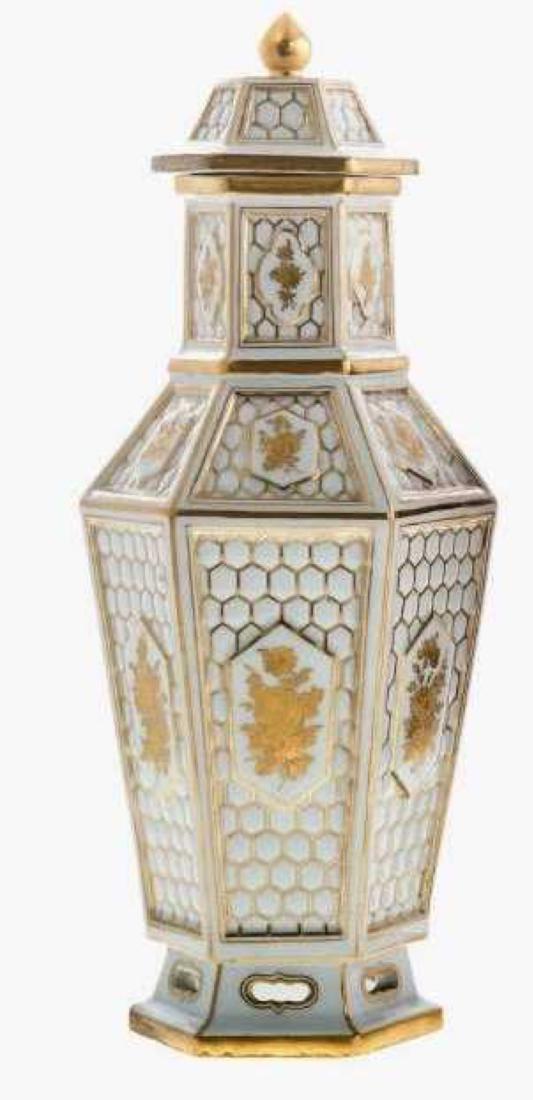 19TH C. MEISSEN VASE AND COVER (1 of 2)