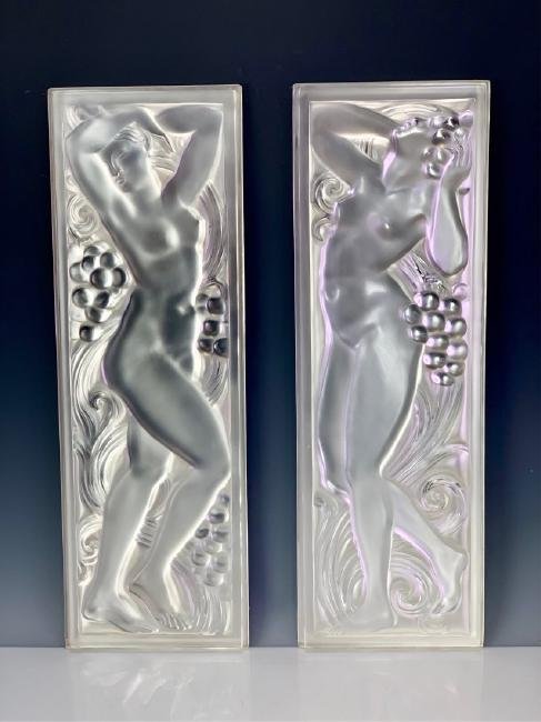 A PAIR OF LALIQUE FROSTED CRYSTAL PLAQUES (1 of 4)