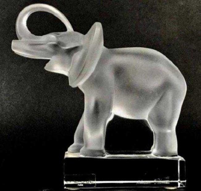 LALIQUE FROSTED CRYSTAL ELEPHANT (1 of 3)