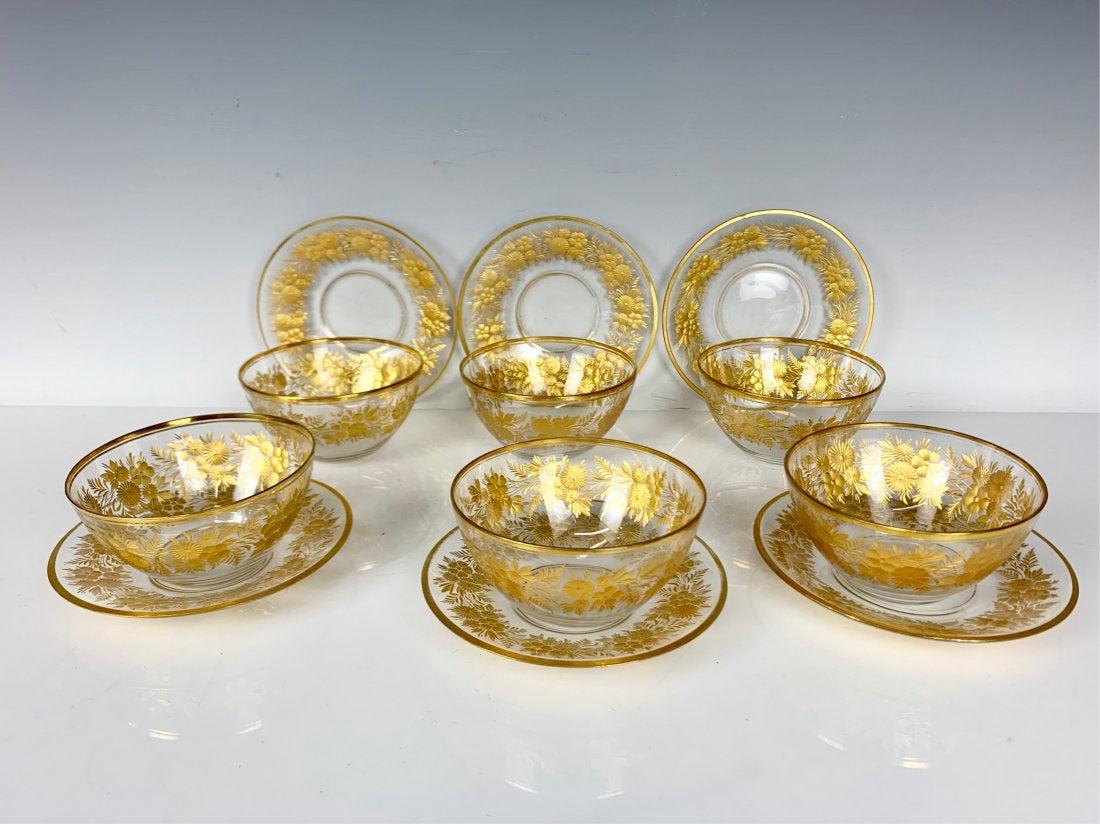 SET OF GILT MOSER INTAGLIO CUT FINFER BOWLS & PLATES: Circa 1900. Plates measure 6.75 inches diameter. Good condition. Estimate $600-800