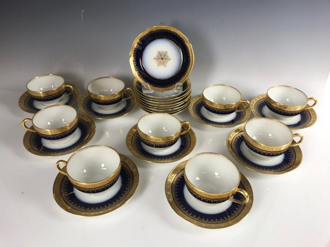 SET OF 9 LIMOGES HAVILAND TEA CUPS &SAUCERS AND CAKE: With cake plates. All in good condition. Estimate $300-400