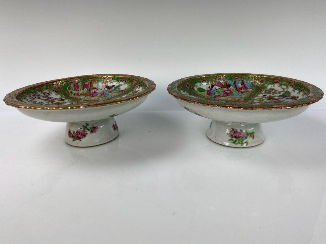 A PAIR OF 19TH C. CHINESE ROSE CANTON DISHES (1 of 4)