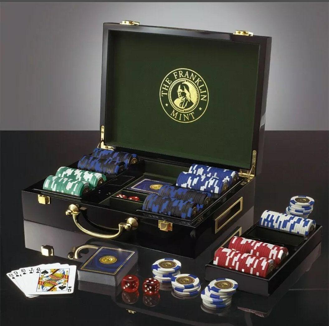 THE FRANKLIN MINT POKER SET: In original box. Like new. Estimate $500-600
