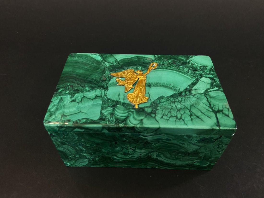 ORMOLU MOUNTED EMPIRE STYLE MALACHITE BOX: Measures 6 x 4 inches, good condition. Estimate $409-500