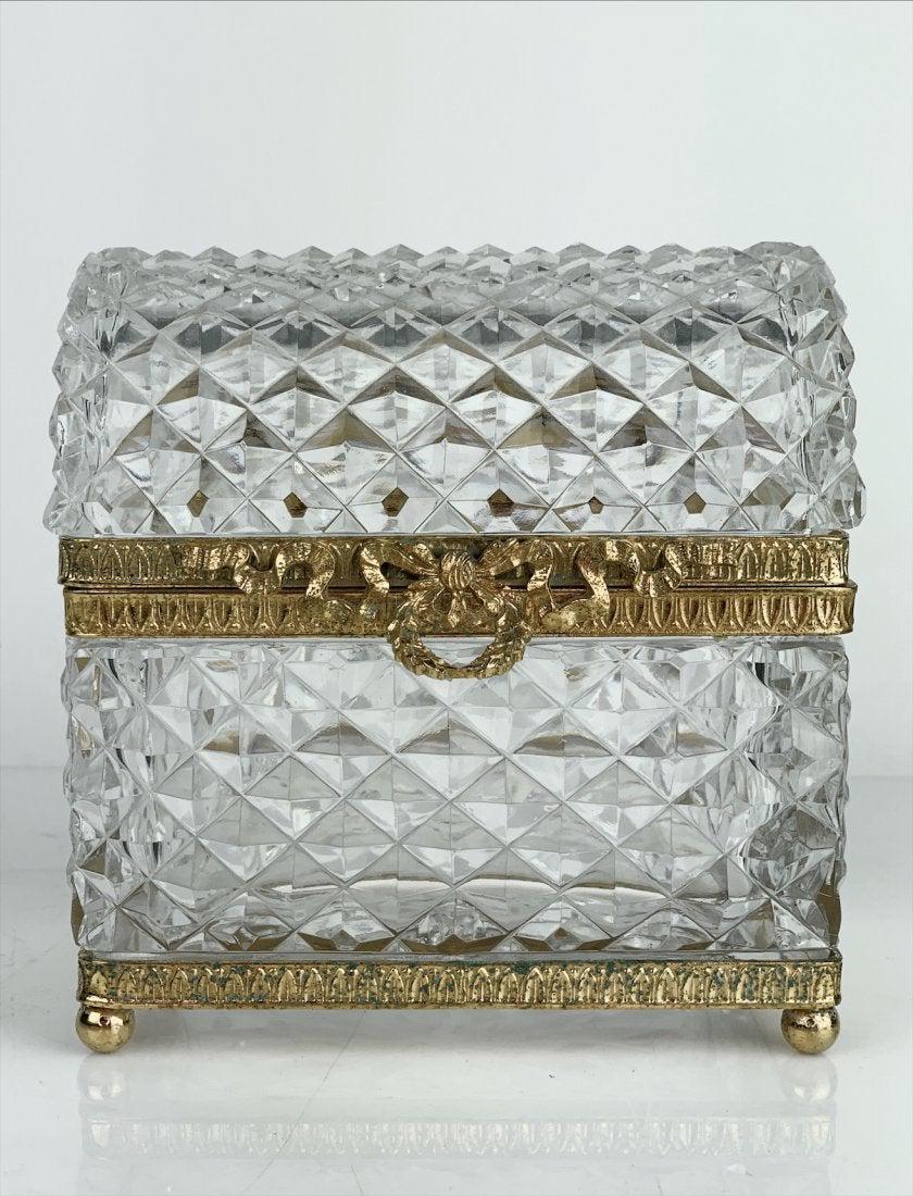 ORMOLU MOUNTED BACCARAT CRYSTAL JEWELRY BOX: Circa 1900. Measures 5.5 inches x 3 x 5.5 inches . Excellent condition. Estimate $500-600