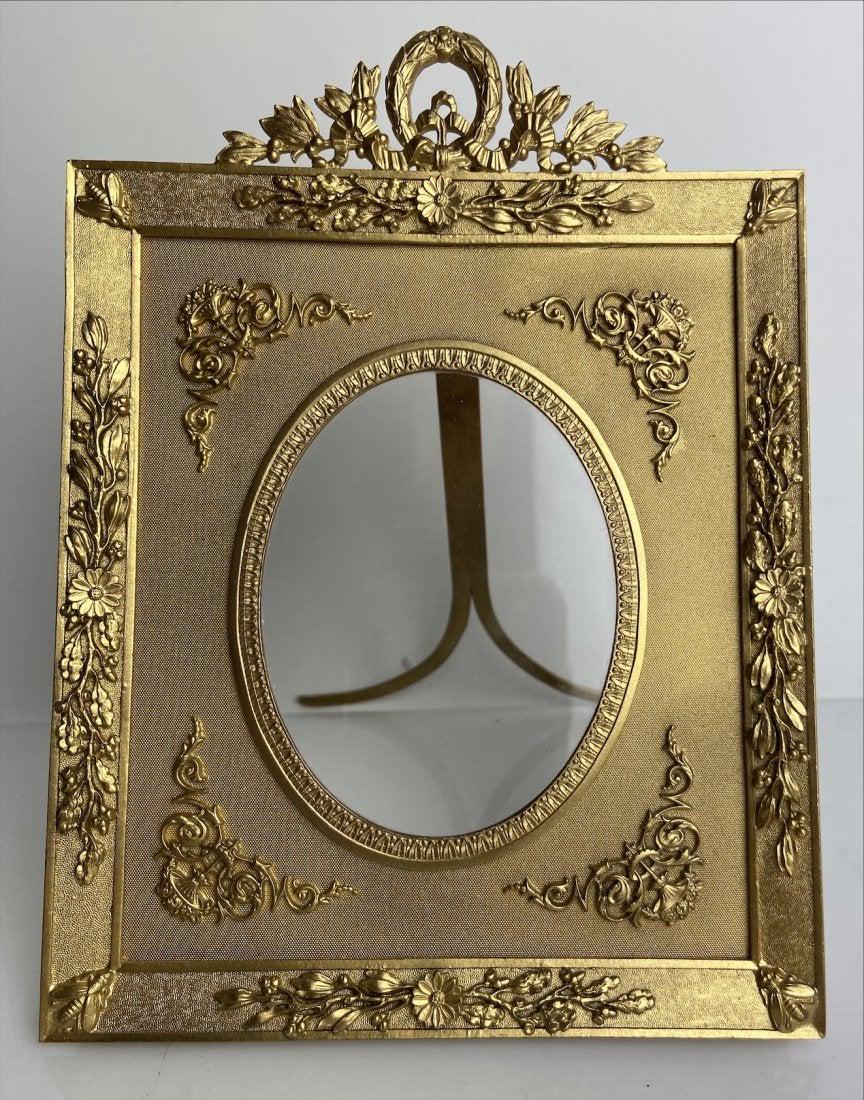 19TH C. EMPIRE STYLE DORE BRONZE PICTURE FRAME (1 of 2)