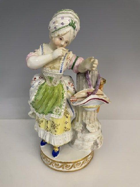 19TH C. CONTINENTAL PORCELAIN FIGURE (1 of 3)