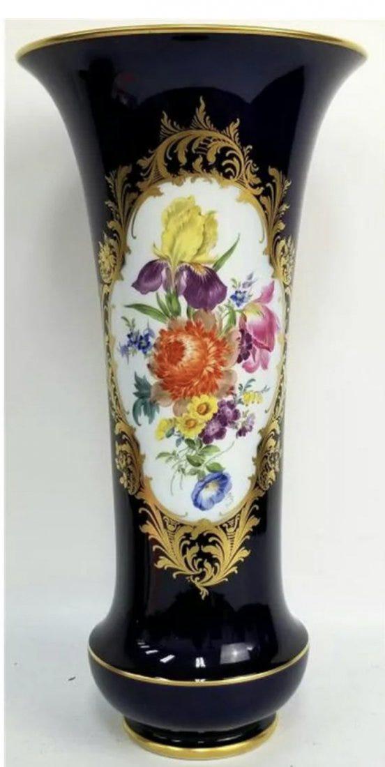 LARGE MEISSEN VASE (1 of 3)