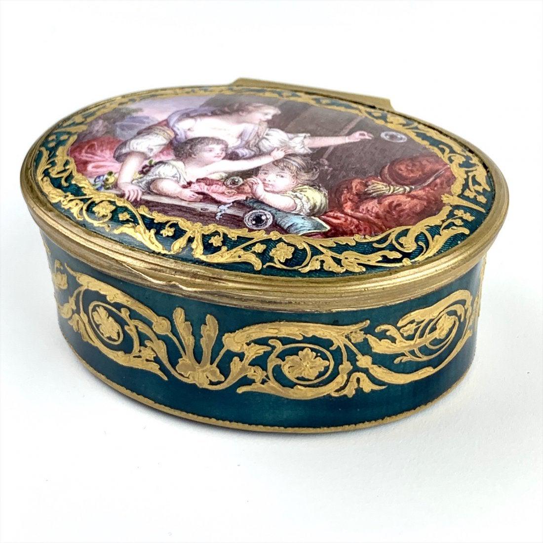 A GOOD FRENCH ENAMEL BOX (1 of 5)