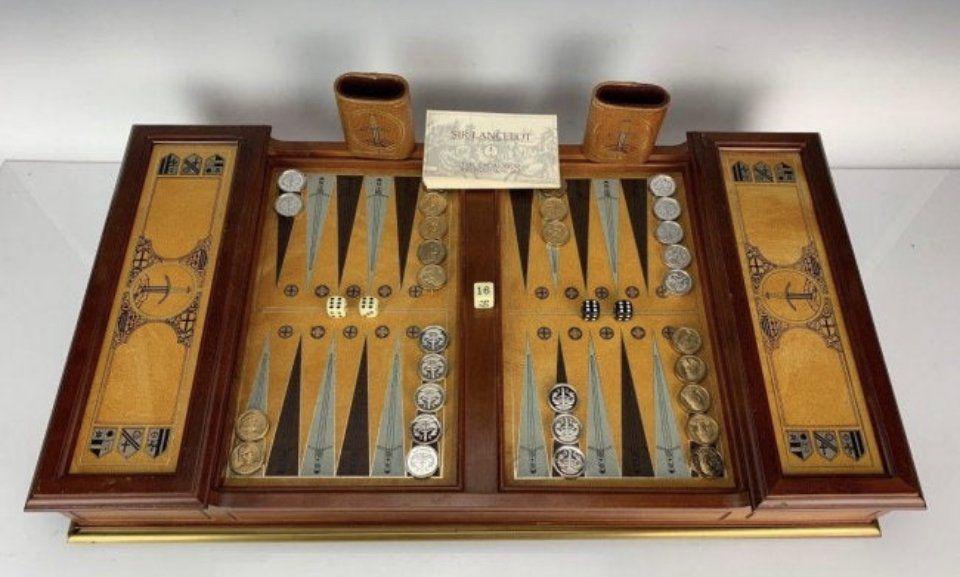 FRANKLIN MINT BACKGAMMON SET (1 of 3)