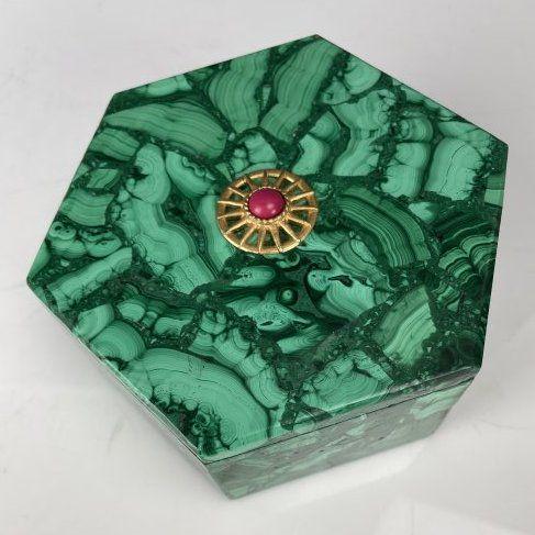 RUSSIAN MALACHITE BOX (1 of 2)