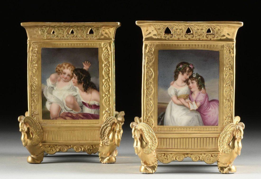 A PAIR OF JACOB PETIT PORCELAIN POTPOURIS (1 of 4)