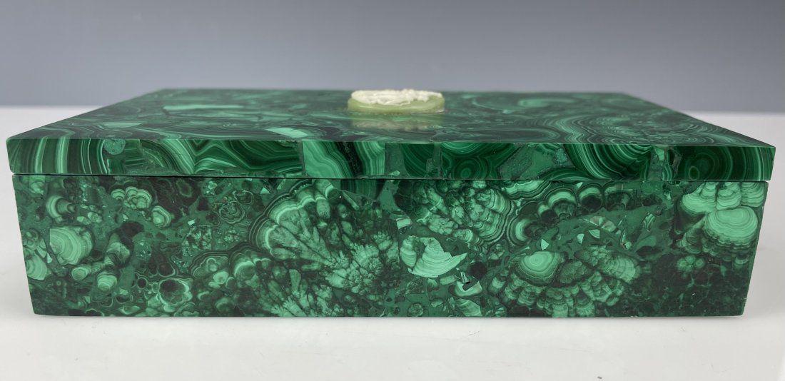 MALACHITE BOX: Measures 6 x 4 inches. Good condition. Estimate $400-500