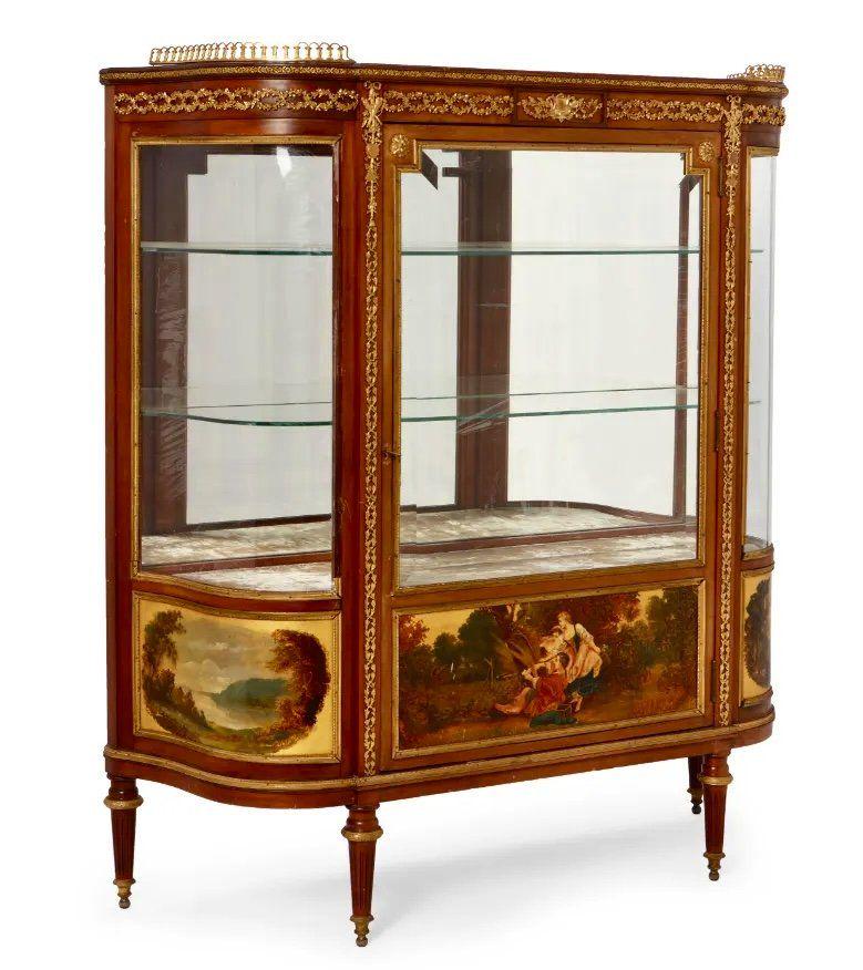 A FRENCH VERNIS MARTIN VITRINE (1 of 3)