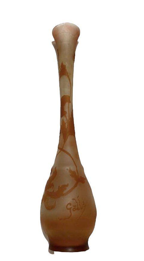 TALL GALLE VASE (1 of 3)