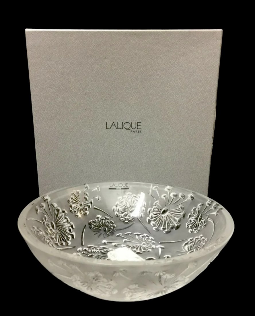 A LARGE LALIQUE BOWL (1 of 4)