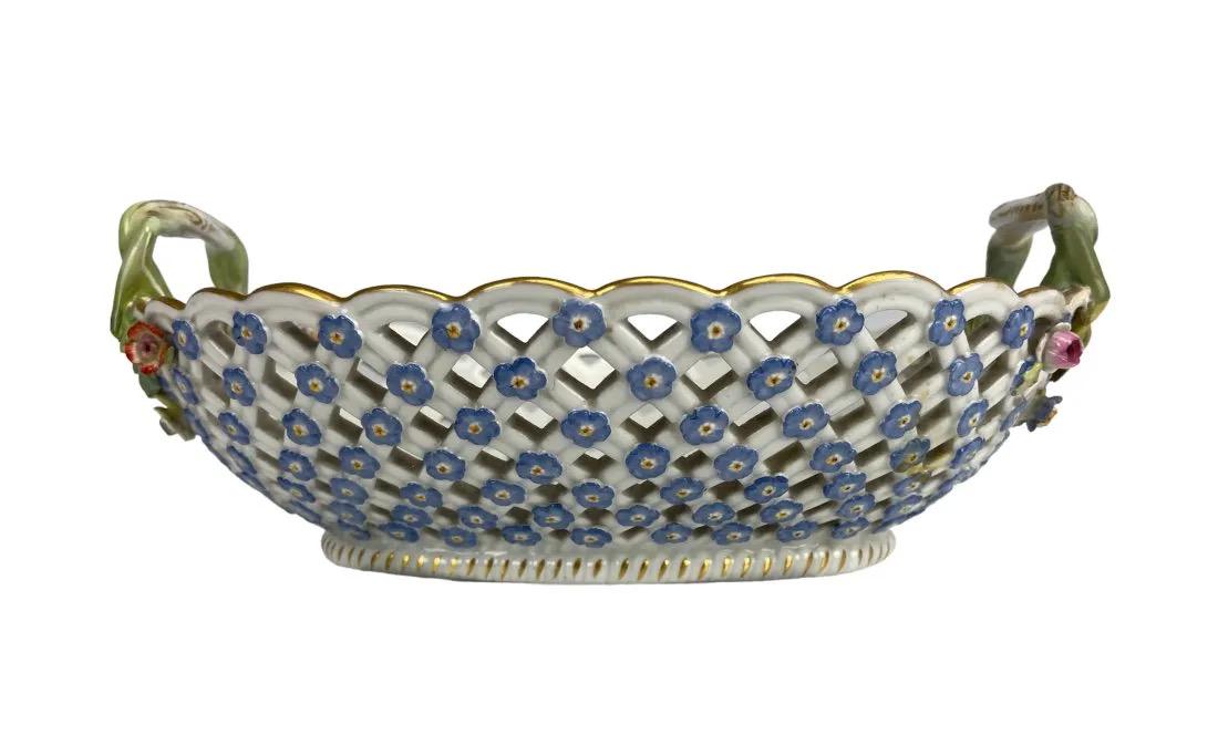 19TH C. RETICULATED AND FLOWER APPLIED MEISSEN BOWL (1 of 4)
