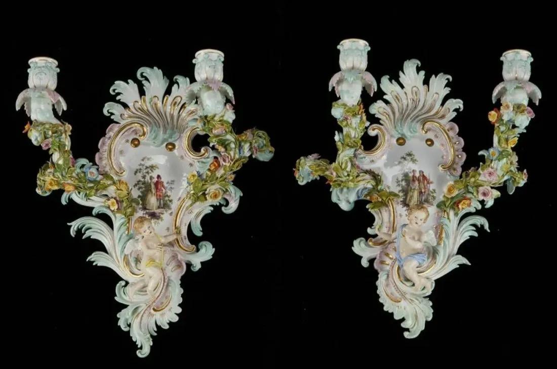A PAIR OF 19TH C. MEISSEN WALL SCONSES: Measure 15.5 inches x 10.5 inches x 7.5 inches. Estimate $2.000-2.500