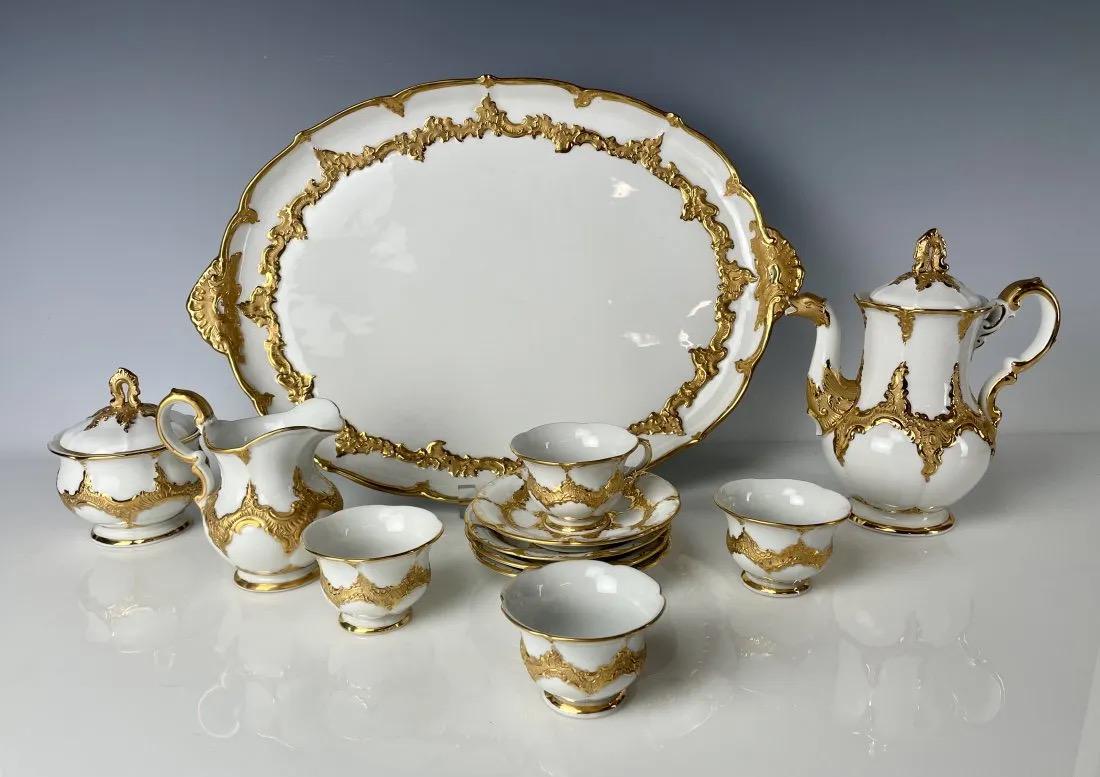 MEISSEN TEA SET WITH TRAY & 4 CUP AND SAUCERS (1 of 8)